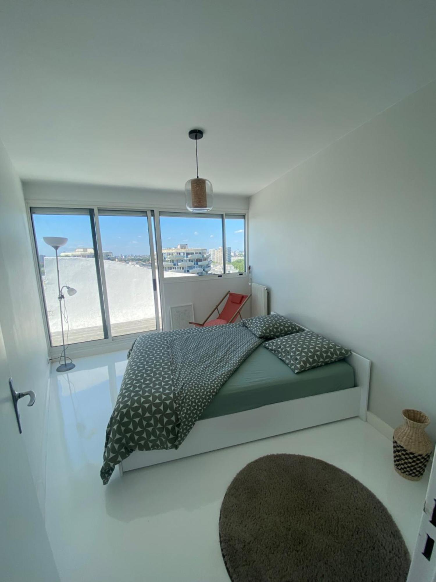14Eme Et Der Etage "Arty" Avec 2 Chambres Et Vue Panoramique ! Кретей Экстерьер фото